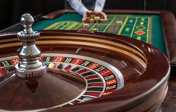 taptap platform dashboard showing slot games, live tables, and sportsbook sections
